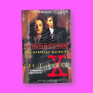 Vintage 1995 X-Files The Truth Is Out There: The Official Guide to The X-Files